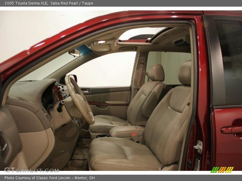 Salsa Red Pearl / Taupe 2005 Toyota Sienna XLE
