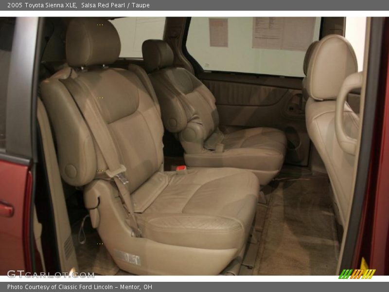 Salsa Red Pearl / Taupe 2005 Toyota Sienna XLE