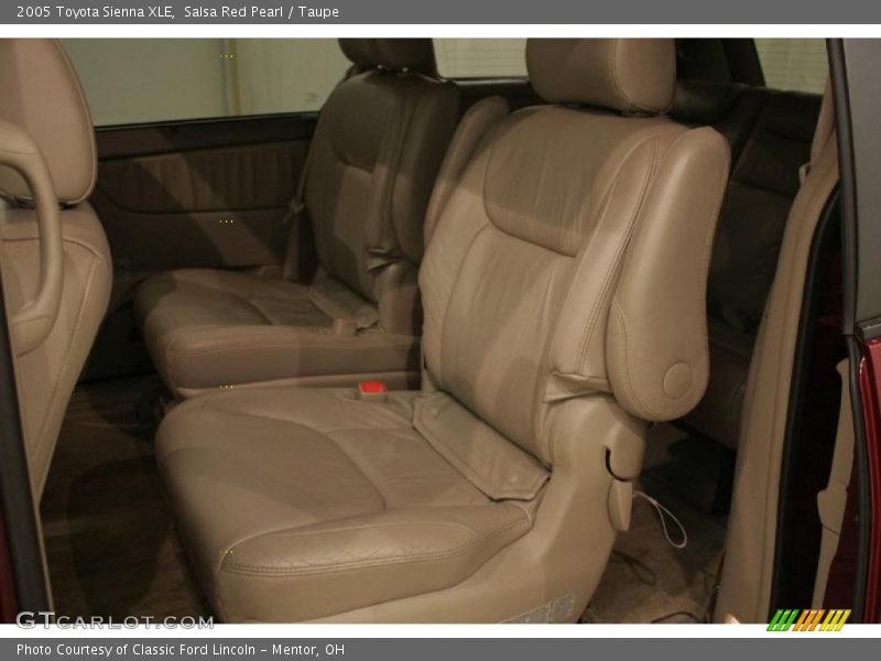 Salsa Red Pearl / Taupe 2005 Toyota Sienna XLE