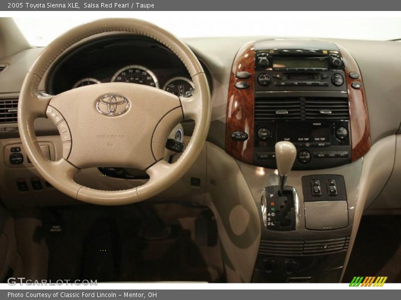 Salsa Red Pearl / Taupe 2005 Toyota Sienna XLE