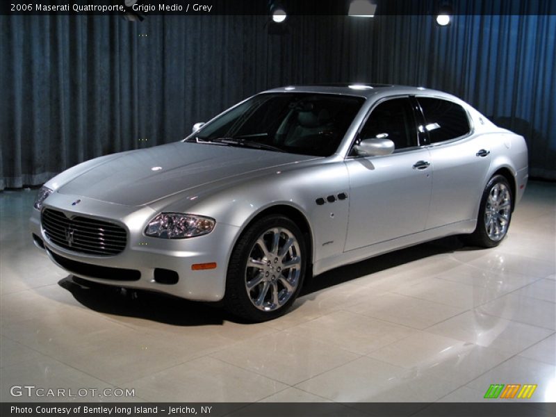 Grigio Medio / Grey 2006 Maserati Quattroporte