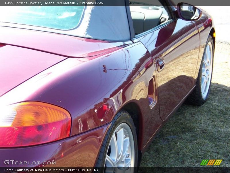 Arena Red Metallic / Graphite Grey 1999 Porsche Boxster