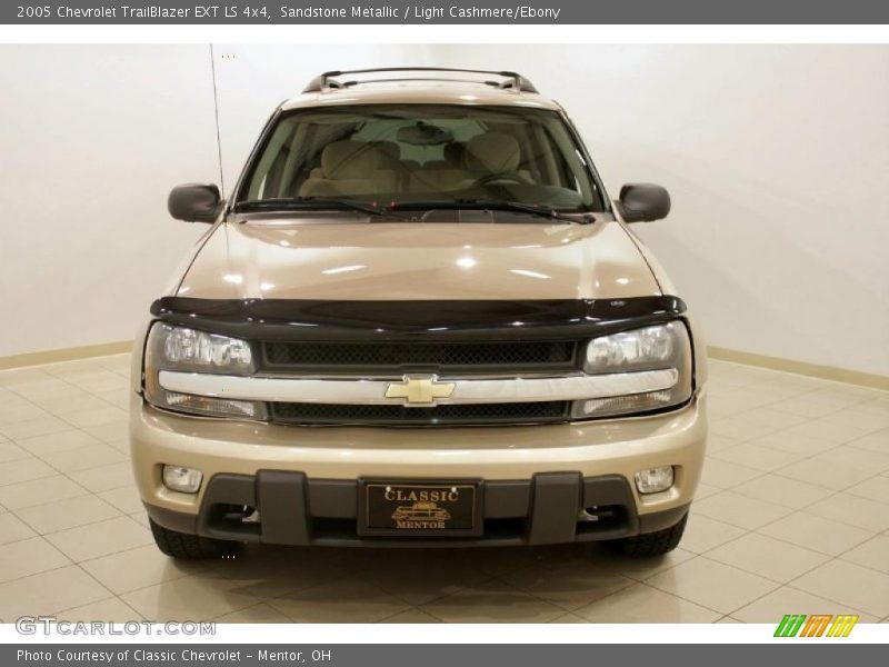 Sandstone Metallic / Light Cashmere/Ebony 2005 Chevrolet TrailBlazer EXT LS 4x4