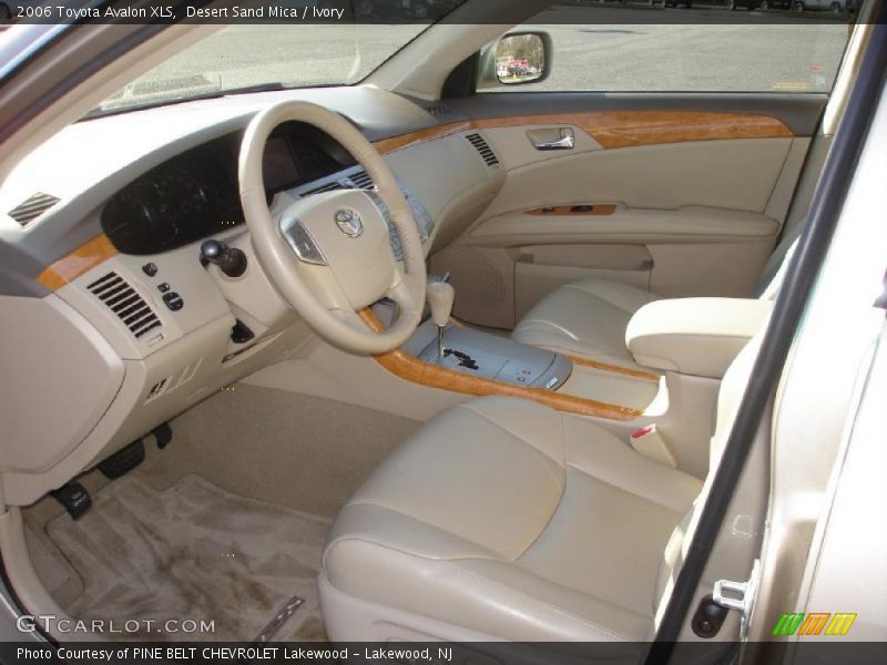 Desert Sand Mica / Ivory 2006 Toyota Avalon XLS