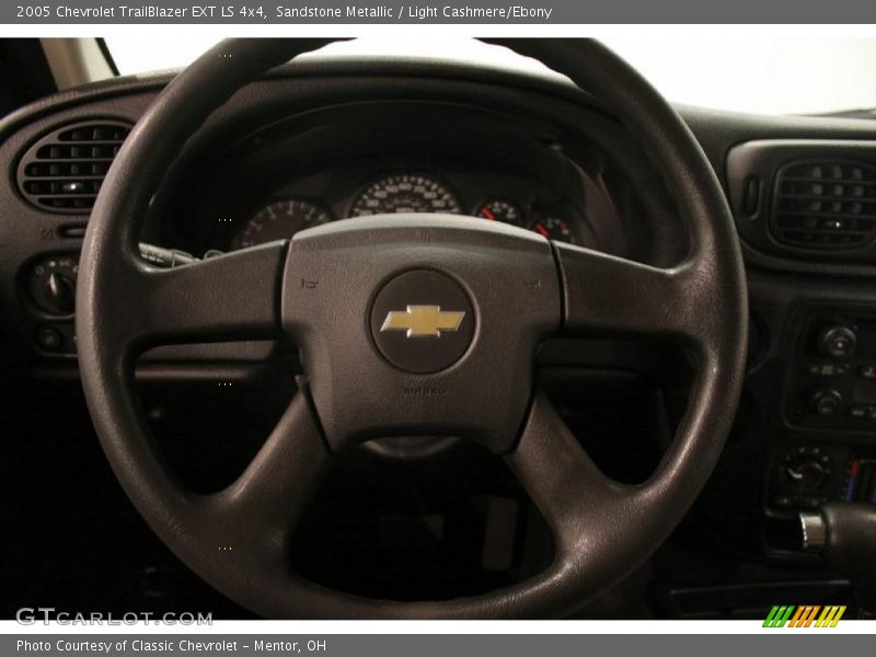 Sandstone Metallic / Light Cashmere/Ebony 2005 Chevrolet TrailBlazer EXT LS 4x4