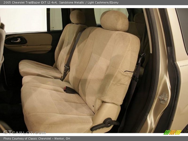 Sandstone Metallic / Light Cashmere/Ebony 2005 Chevrolet TrailBlazer EXT LS 4x4