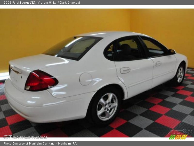 Vibrant White / Dark Charcoal 2003 Ford Taurus SES