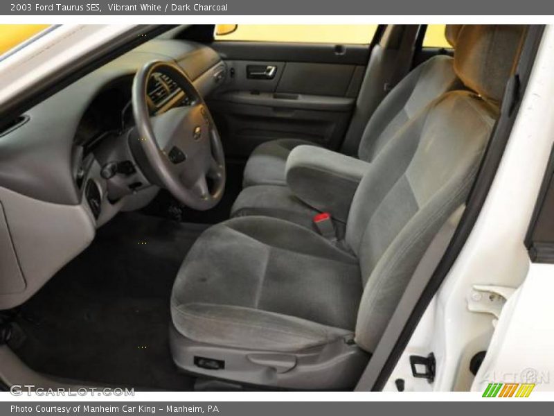 Vibrant White / Dark Charcoal 2003 Ford Taurus SES