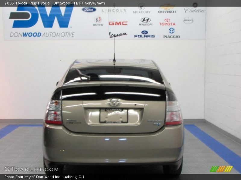 Driftwood Pearl / Ivory/Brown 2005 Toyota Prius Hybrid