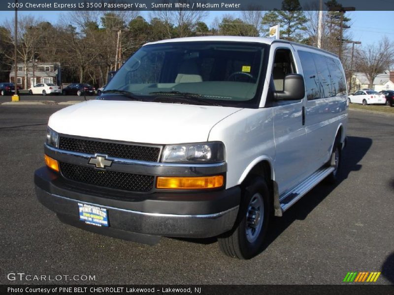 Summit White / Medium Pewter 2009 Chevrolet Express LS 3500 Passenger Van