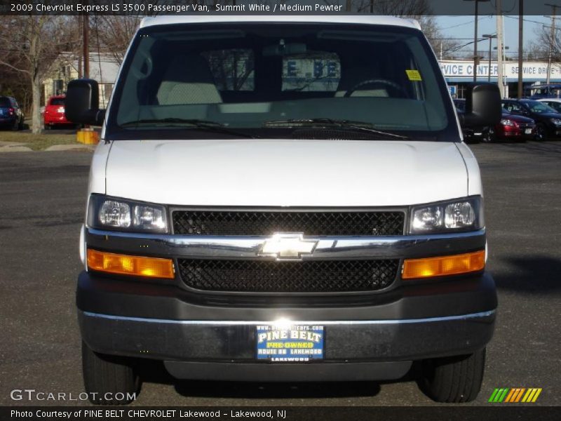 Summit White / Medium Pewter 2009 Chevrolet Express LS 3500 Passenger Van