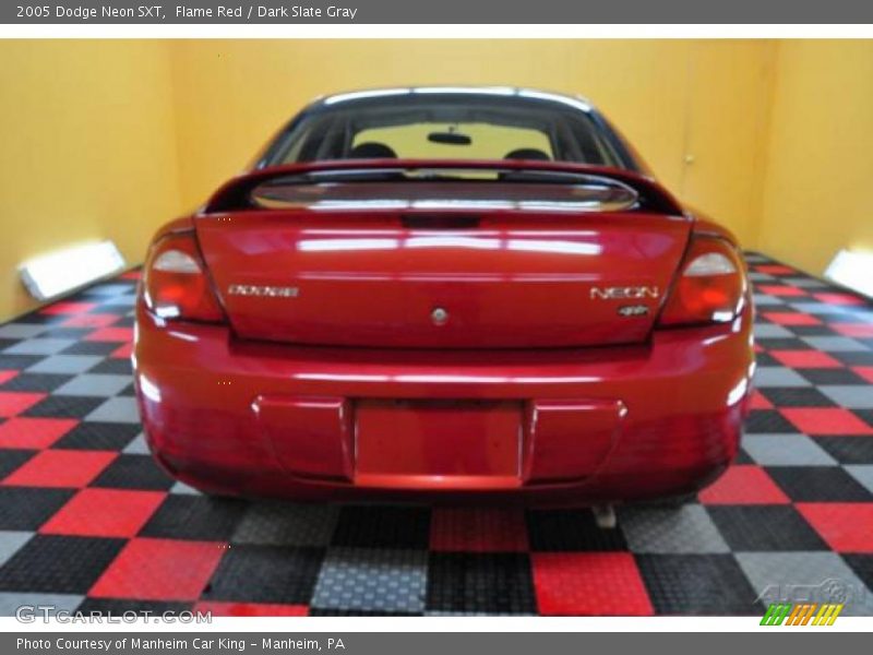 Flame Red / Dark Slate Gray 2005 Dodge Neon SXT