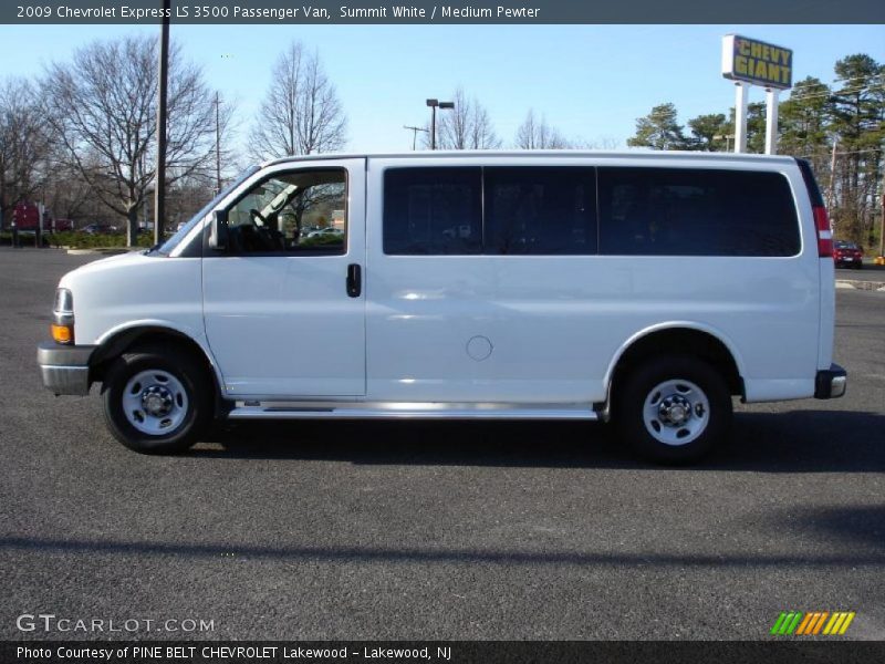 Summit White / Medium Pewter 2009 Chevrolet Express LS 3500 Passenger Van