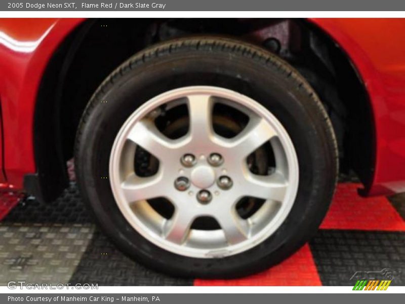 Flame Red / Dark Slate Gray 2005 Dodge Neon SXT