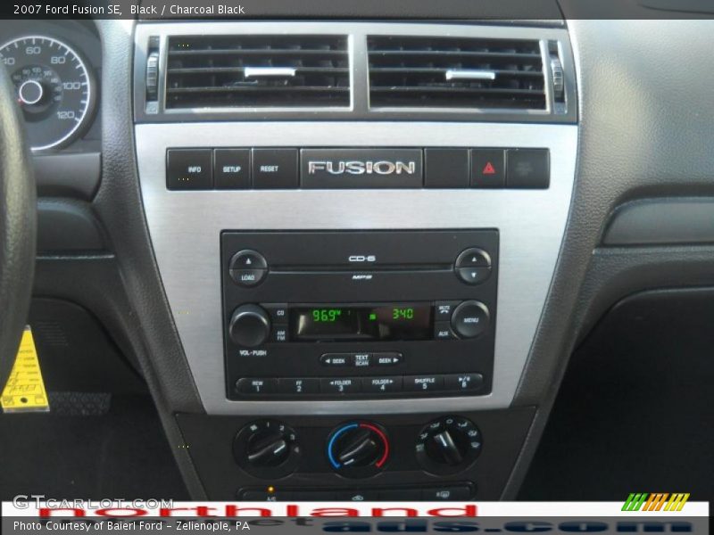 Black / Charcoal Black 2007 Ford Fusion SE
