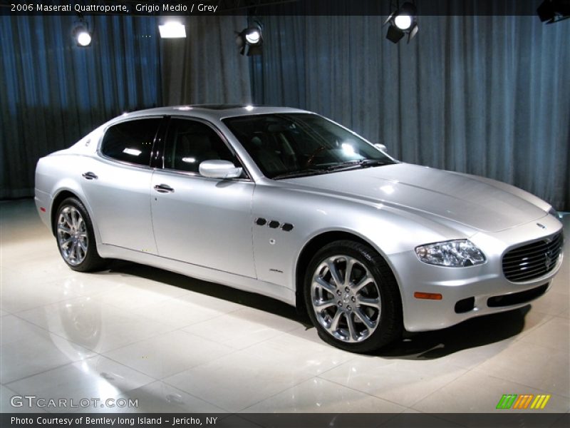 Grigio Medio / Grey 2006 Maserati Quattroporte