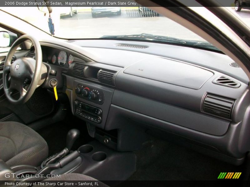 Magnesium Pearlcoat / Dark Slate Grey 2006 Dodge Stratus SXT Sedan