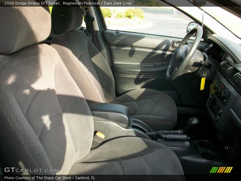 Magnesium Pearlcoat / Dark Slate Grey 2006 Dodge Stratus SXT Sedan