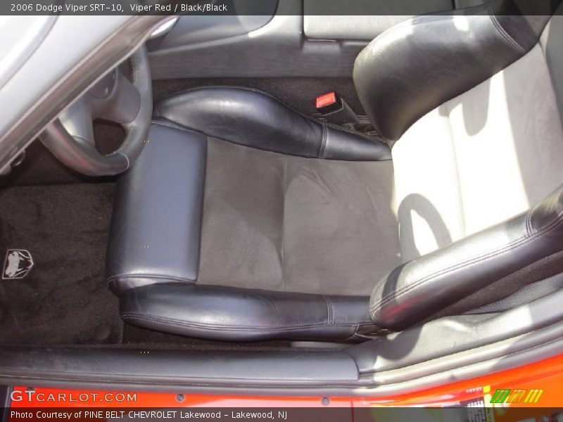 Viper Red / Black/Black 2006 Dodge Viper SRT-10