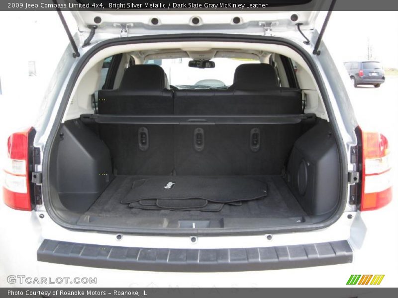  2009 Compass Limited 4x4 Trunk