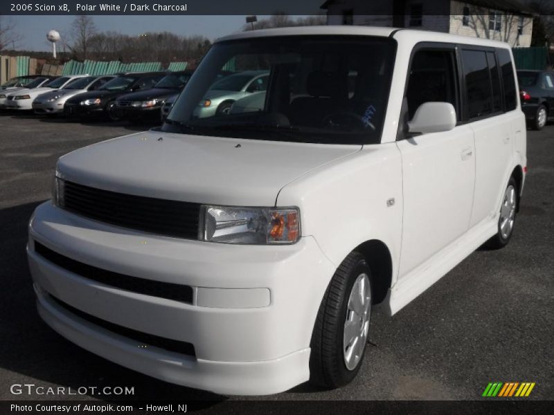 Polar White / Dark Charcoal 2006 Scion xB