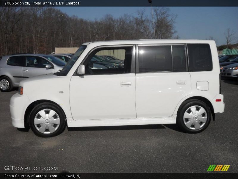 Polar White / Dark Charcoal 2006 Scion xB