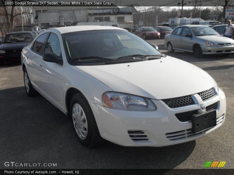Stone White / Dark Slate Gray 2005 Dodge Stratus SXT Sedan
