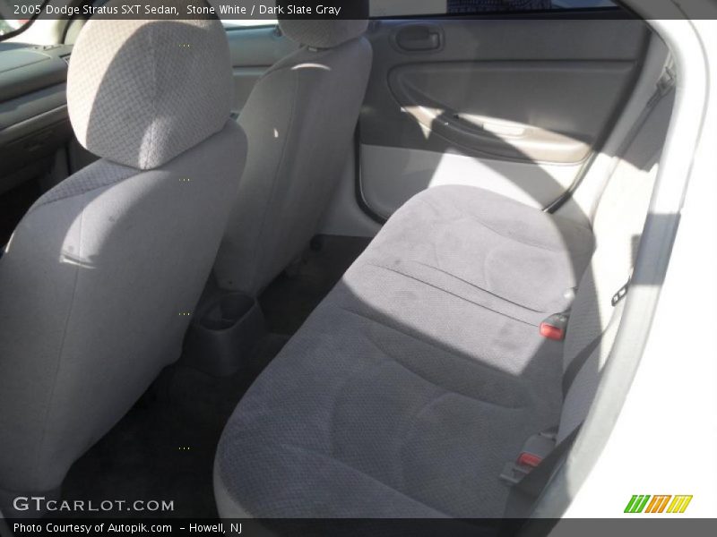 Stone White / Dark Slate Gray 2005 Dodge Stratus SXT Sedan