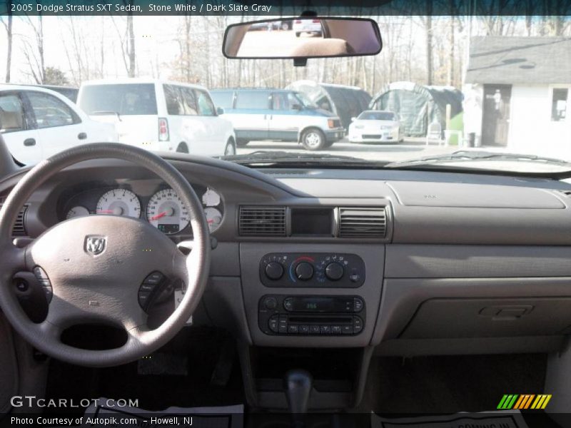 Stone White / Dark Slate Gray 2005 Dodge Stratus SXT Sedan