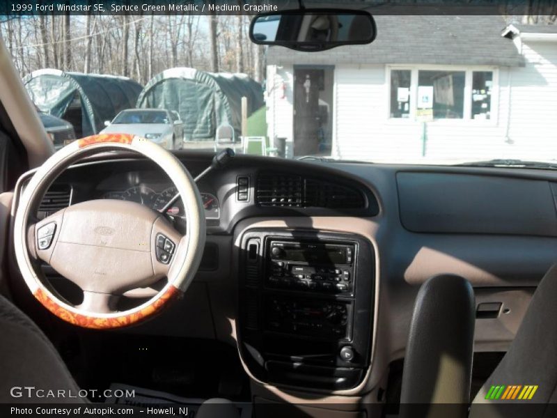 Spruce Green Metallic / Medium Graphite 1999 Ford Windstar SE