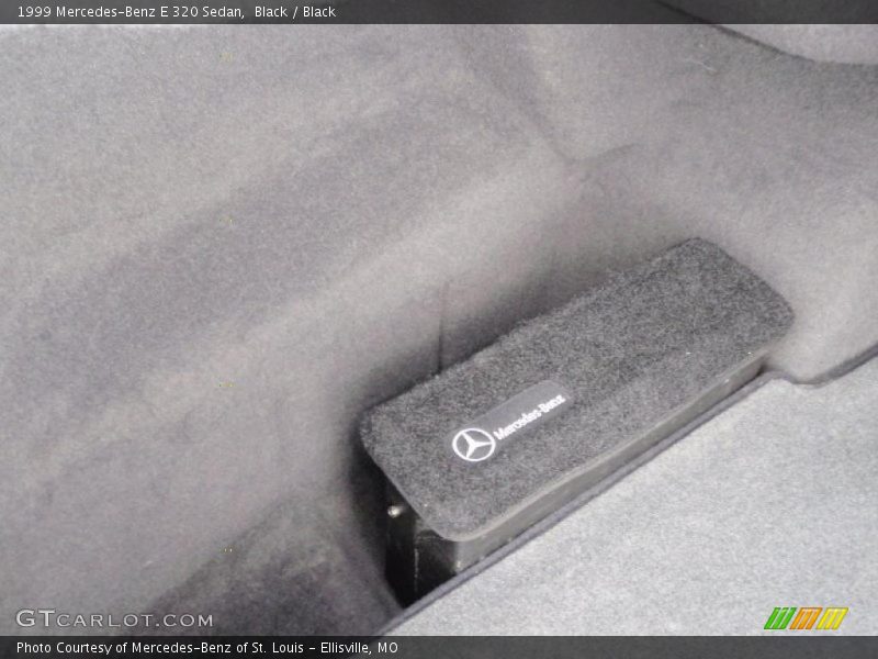 Black / Black 1999 Mercedes-Benz E 320 Sedan