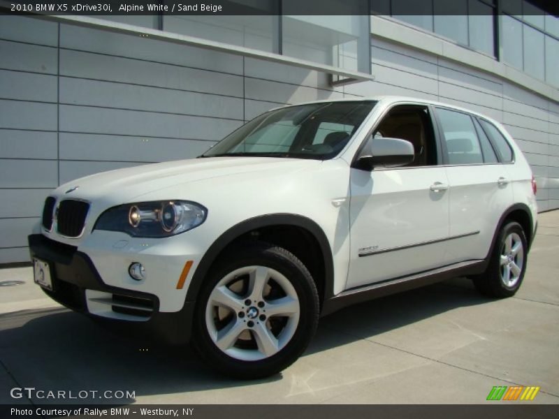 Alpine White / Sand Beige 2010 BMW X5 xDrive30i