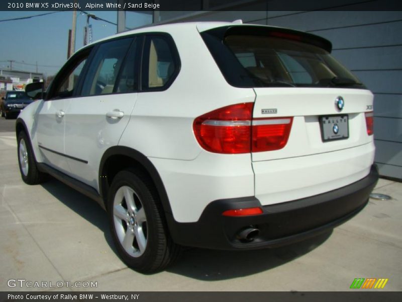 Alpine White / Sand Beige 2010 BMW X5 xDrive30i
