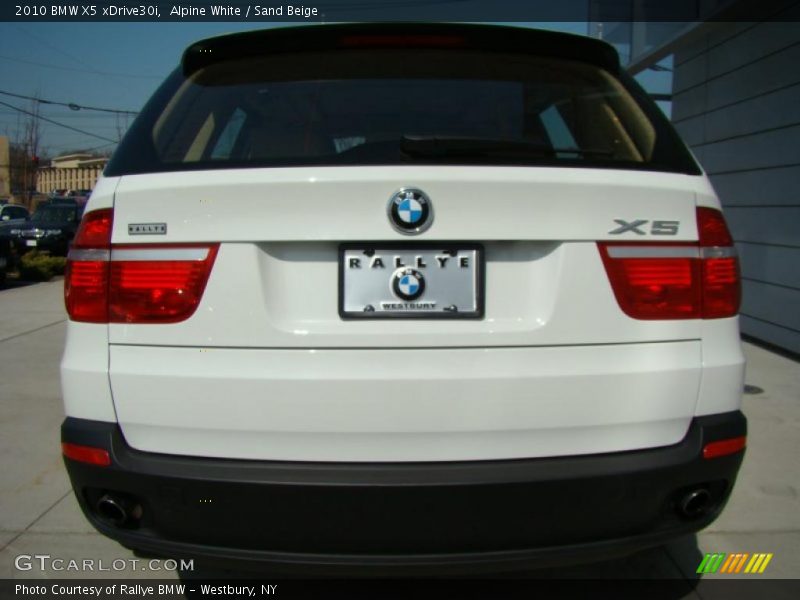 Alpine White / Sand Beige 2010 BMW X5 xDrive30i