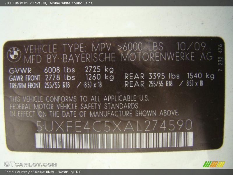 Alpine White / Sand Beige 2010 BMW X5 xDrive30i