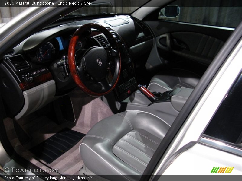 Grigio Medio / Grey 2006 Maserati Quattroporte