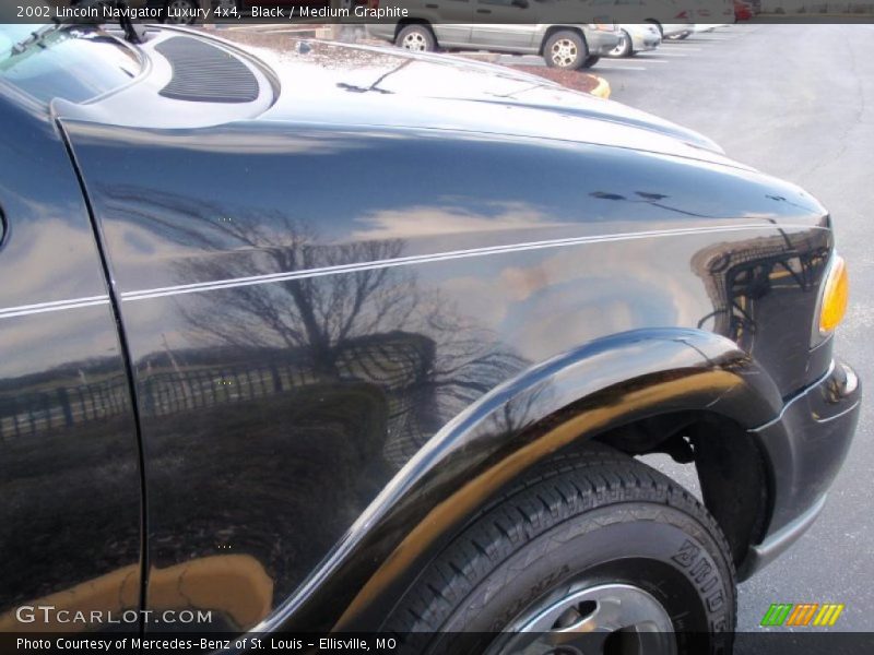 Black / Medium Graphite 2002 Lincoln Navigator Luxury 4x4
