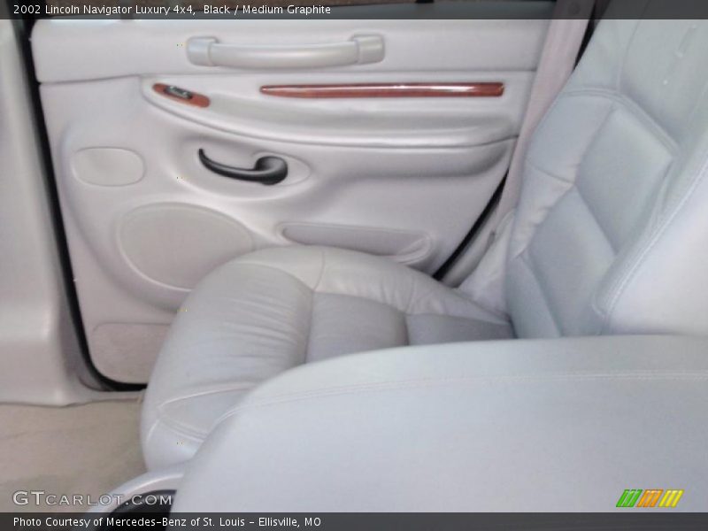 Black / Medium Graphite 2002 Lincoln Navigator Luxury 4x4