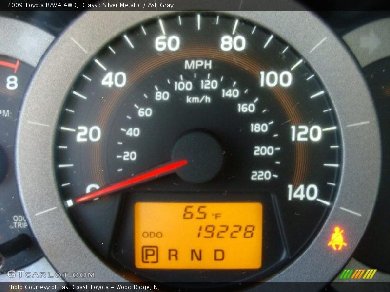 Classic Silver Metallic / Ash Gray 2009 Toyota RAV4 4WD