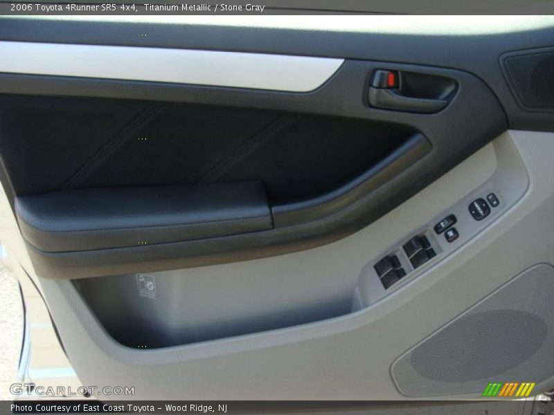 Titanium Metallic / Stone Gray 2006 Toyota 4Runner SR5 4x4