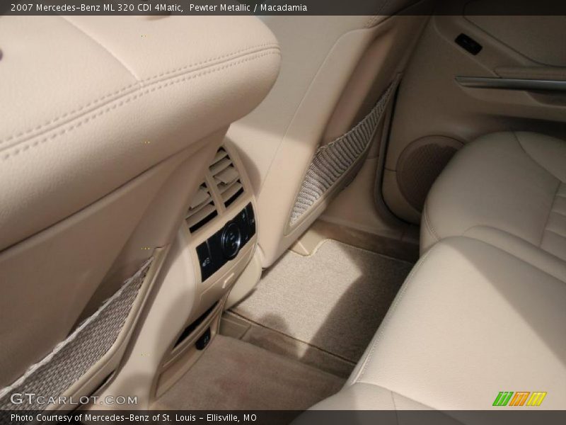 Pewter Metallic / Macadamia 2007 Mercedes-Benz ML 320 CDI 4Matic
