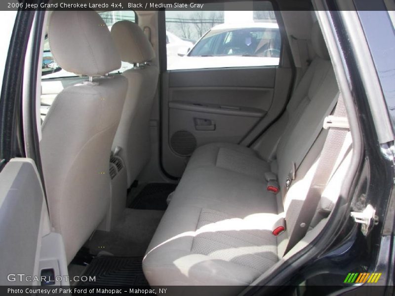 Black / Medium Slate Gray 2006 Jeep Grand Cherokee Laredo 4x4