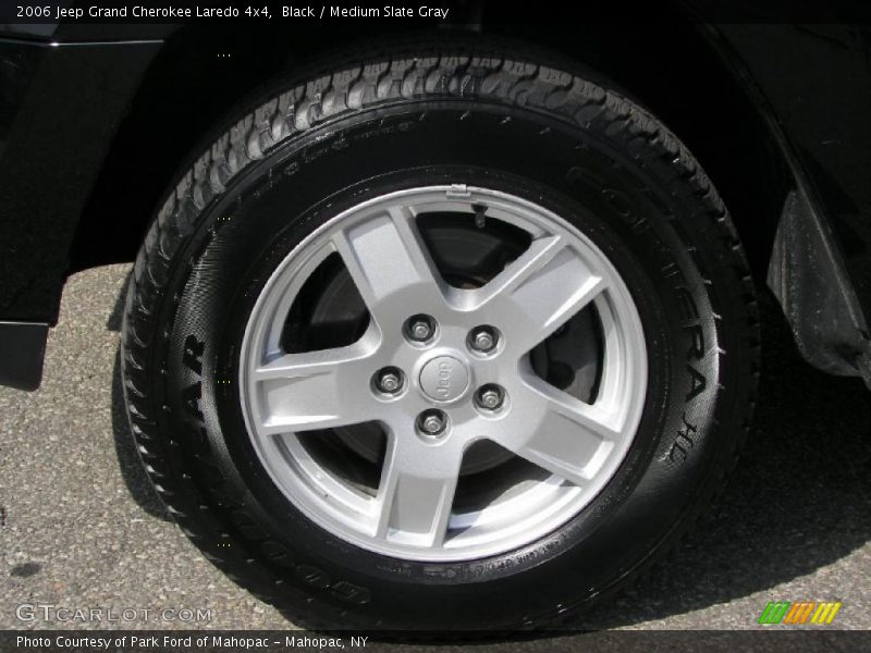 Black / Medium Slate Gray 2006 Jeep Grand Cherokee Laredo 4x4