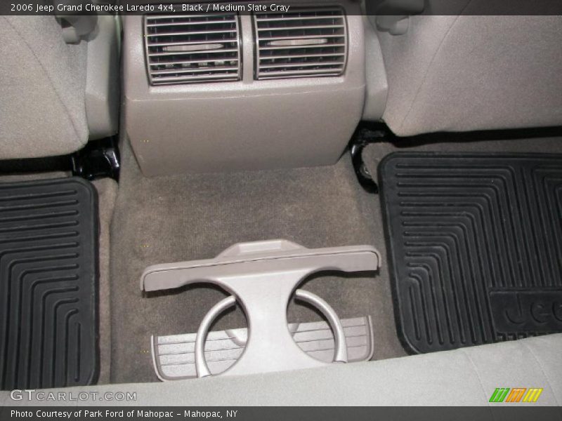 Black / Medium Slate Gray 2006 Jeep Grand Cherokee Laredo 4x4