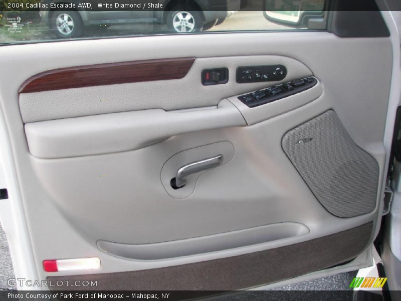 White Diamond / Shale 2004 Cadillac Escalade AWD
