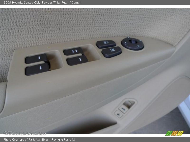Powder White Pearl / Camel 2009 Hyundai Sonata GLS