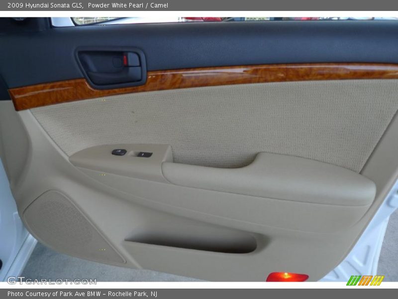 Powder White Pearl / Camel 2009 Hyundai Sonata GLS