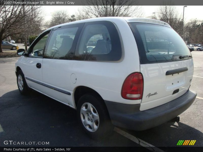 Bright White / Gray 1997 Plymouth Voyager SE