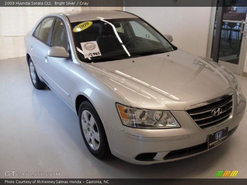 Bright Silver / Gray 2009 Hyundai Sonata GLS