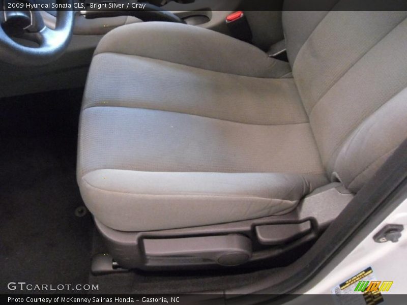 Bright Silver / Gray 2009 Hyundai Sonata GLS